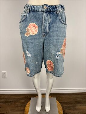 Free People We The Free Wide Leg Pull On Denim Shorts Light Wash Size 29